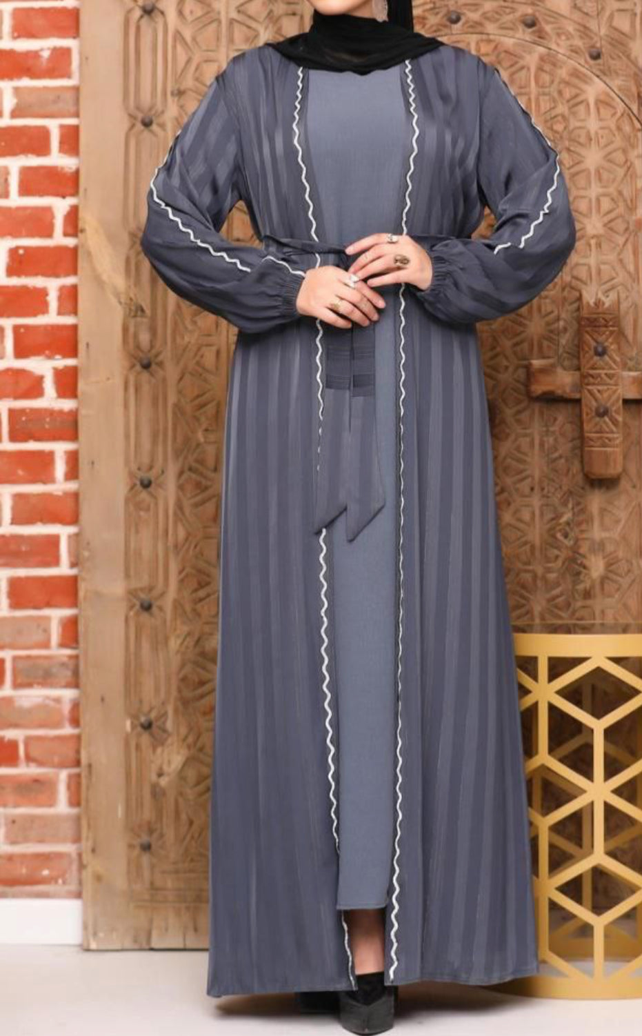 Embellished Sleeves Abaya Set 2 piece - grey