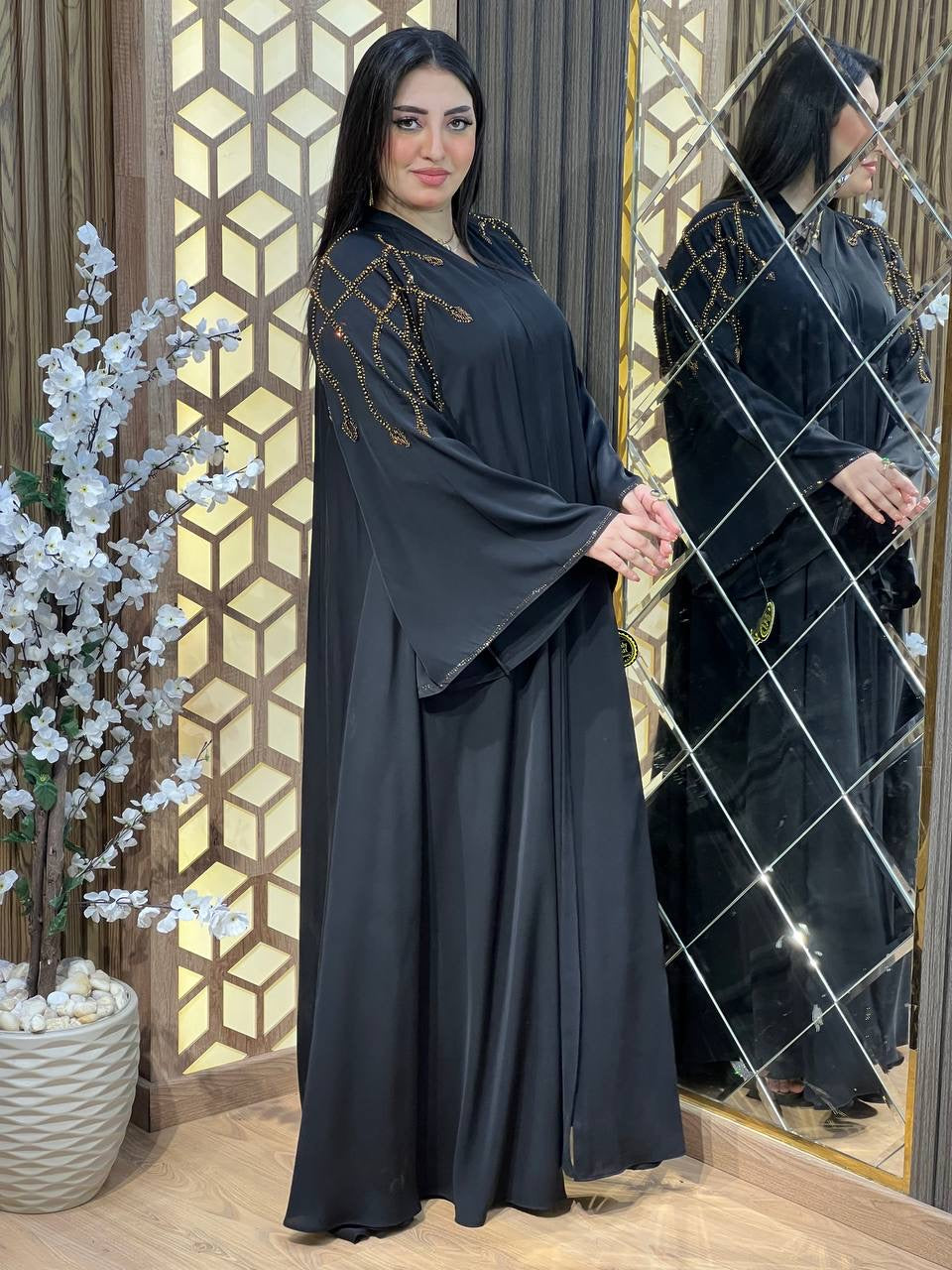Embellished Abaya 1096